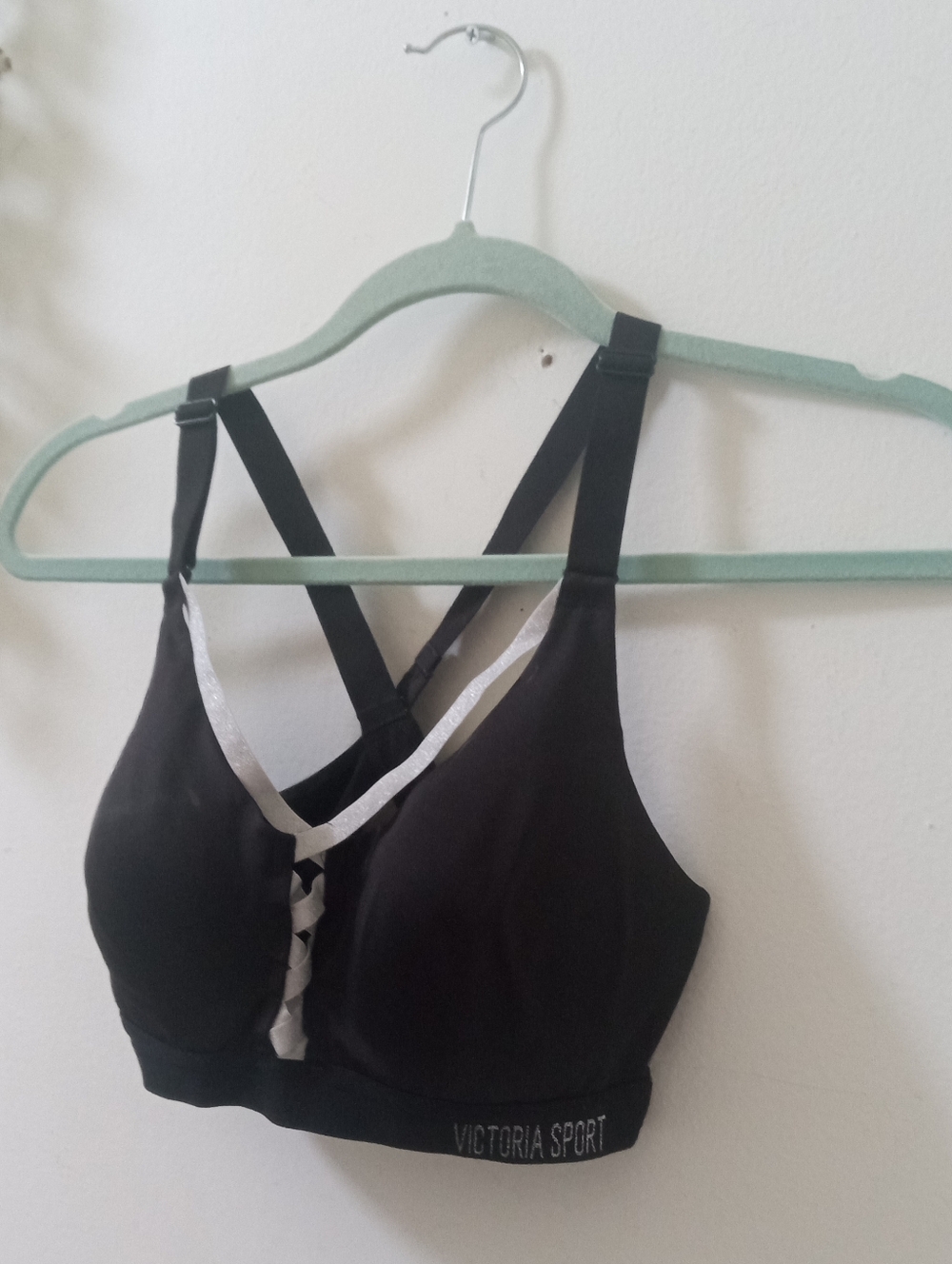 Victoria Secret Sport Black Crisscross Sports Bra